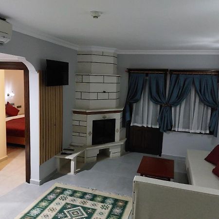 Nerissa Hotel Cirali Bagian luar foto