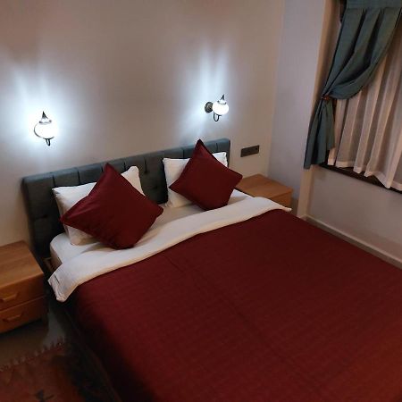 Nerissa Hotel Cirali Bagian luar foto