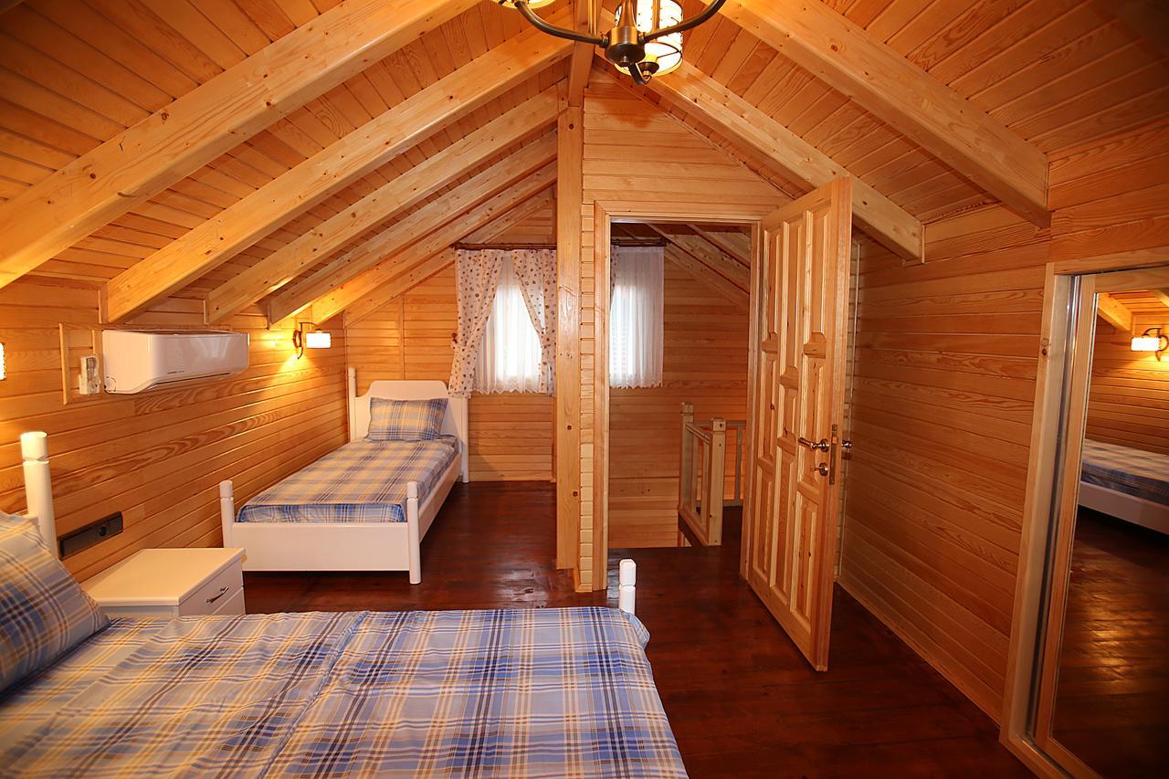 Nerissa Hotel Cirali Bagian luar foto