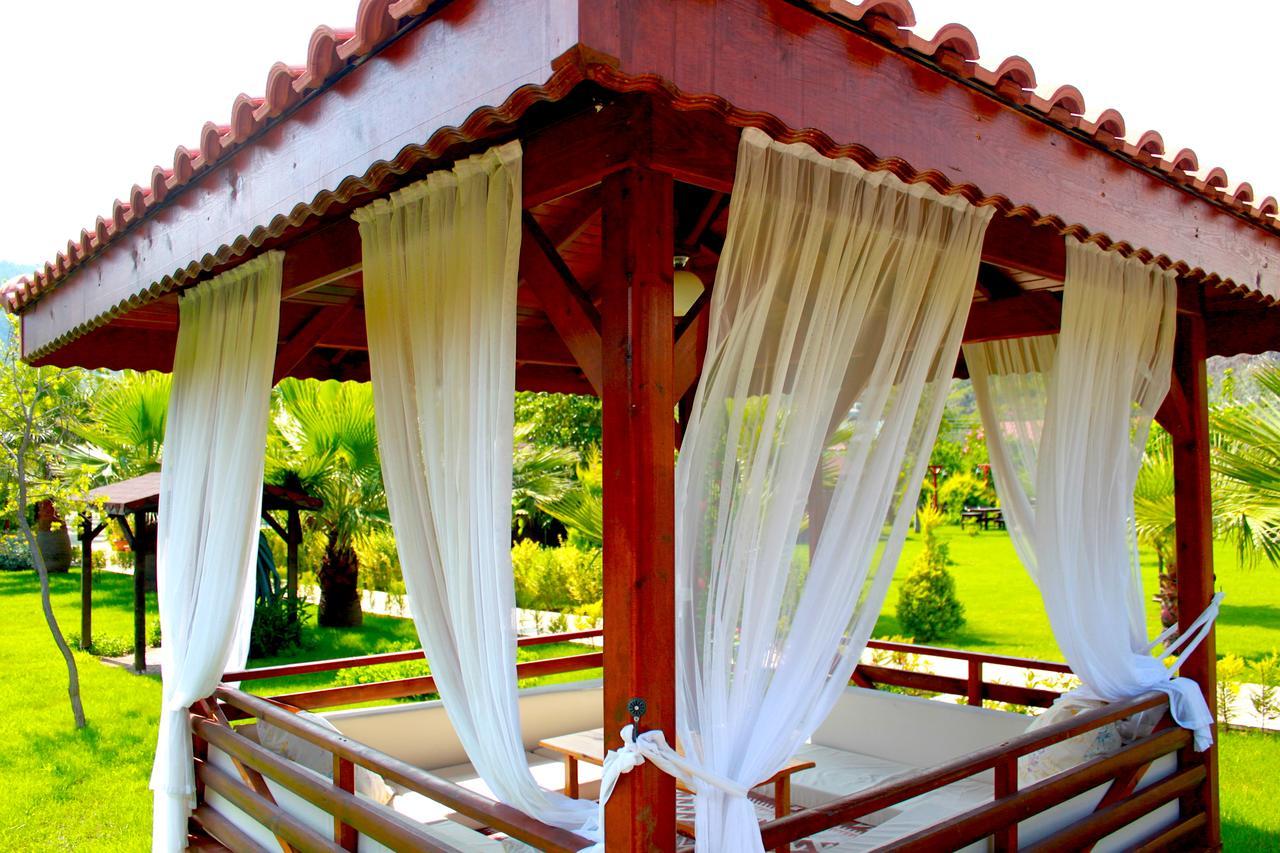 Nerissa Hotel Cirali Bagian luar foto